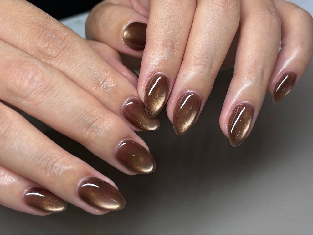 Bronze brown cat eye short oval nails, warm metallic magnetic short set