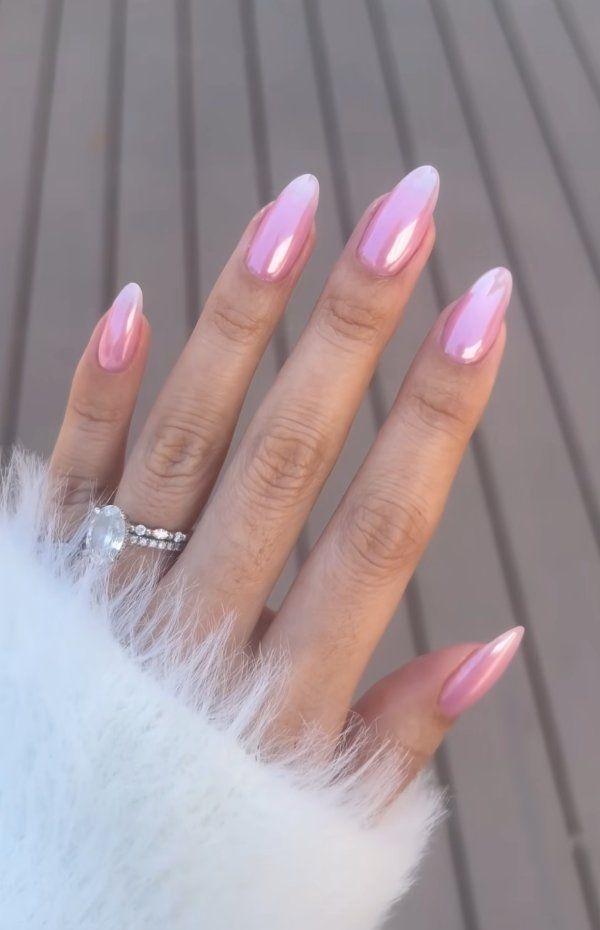 Pink ombre aura jelly chrome almond nails, pink gradient glow set